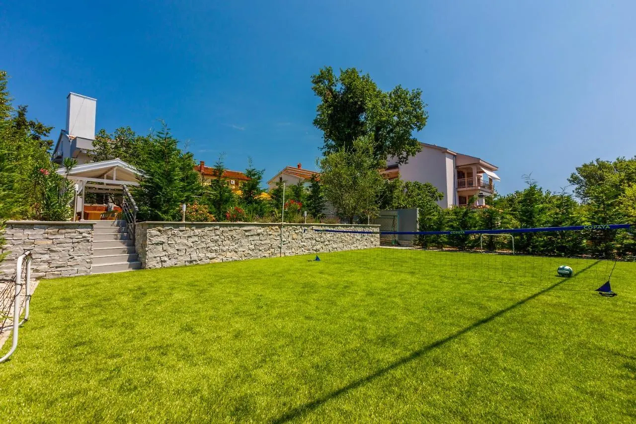 Villa Padre Jadranovo 0*,